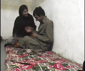 قرمز, رقص, لباس زیر چند کانال سکسی تلگرام زنانه, لزبین مشتری است و قرار داده شده بر روی تنه مقعد